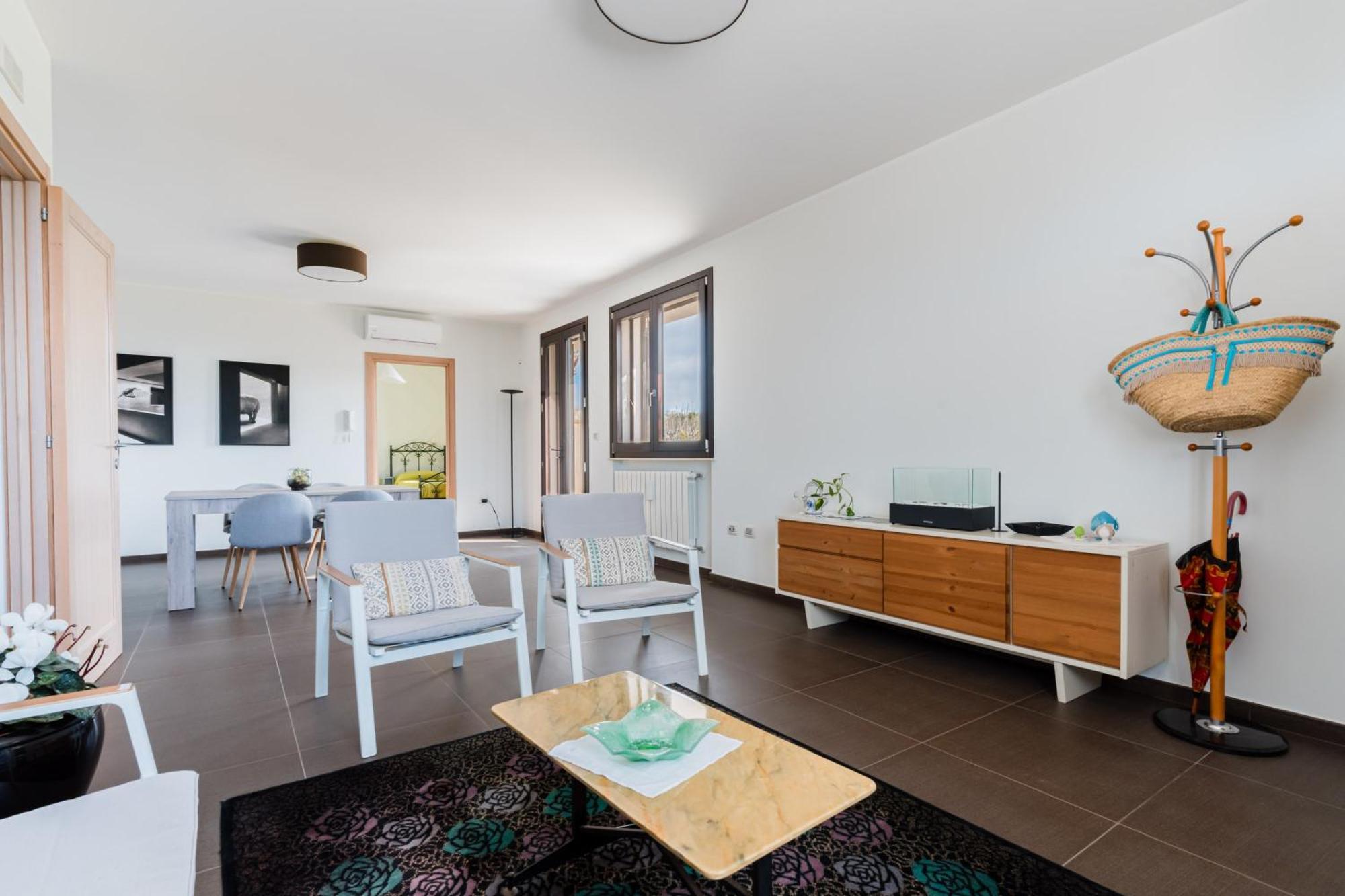 Intera Villa Ad Uso Esclusivo Con 2 Bagni 4 Camere Da Letto,Garage,Giardino,Area Fitness,Lavatrice,Wifi Tuglie Exteriör bild